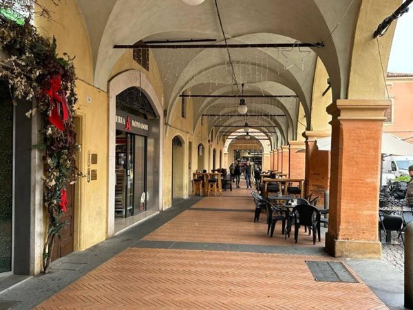 negozio in affitto a Sassuolo in zona Centro Storico / San Giorgio