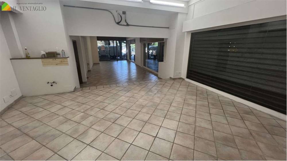 negozio in affitto a Sassuolo