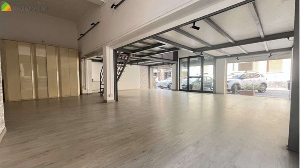 negozio in affitto a Sassuolo in zona Centro Storico / San Giorgio