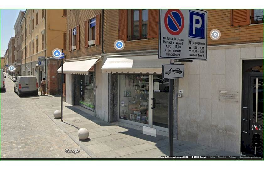 locale commerciale in affitto a Sassuolo in zona Centro Storico / San Giorgio
