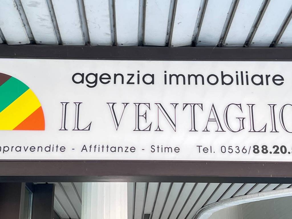 locale commerciale in affitto a Sassuolo