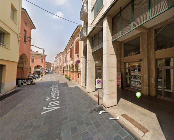 negozio in affitto a Sassuolo