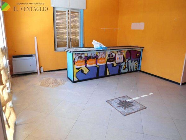 negozio in affitto a Sassuolo