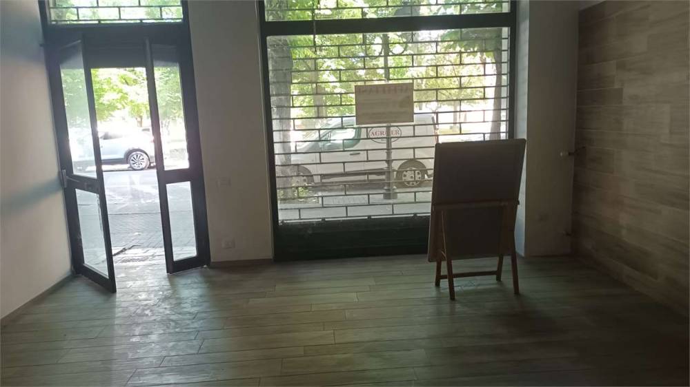 negozio in affitto a Sassuolo in zona Centro Storico / San Giorgio