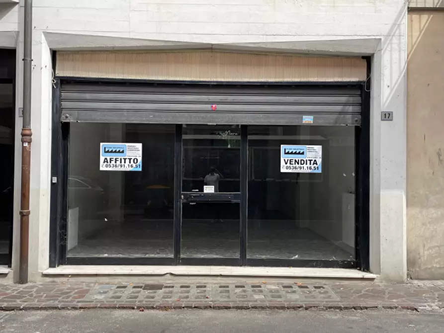 negozio in affitto a Sassuolo in zona Centro Storico / San Giorgio