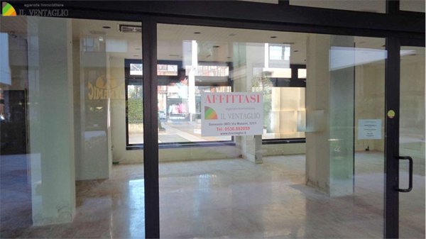 negozio in affitto a Sassuolo