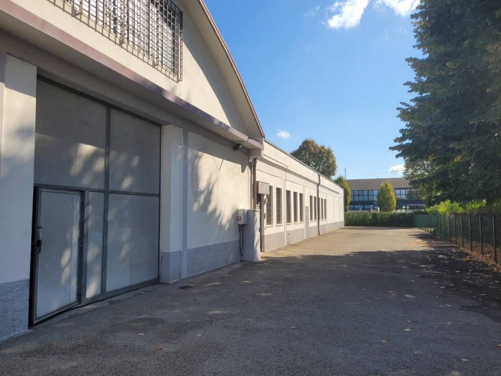locale commerciale in affitto a Sassuolo