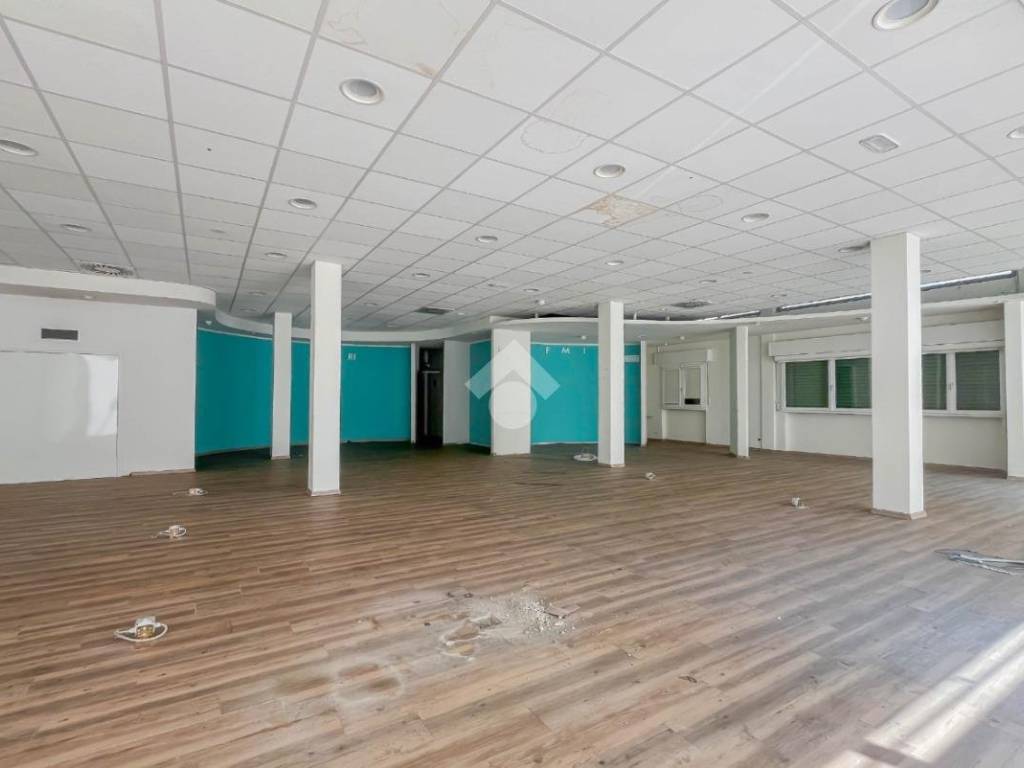 negozio in affitto a Sassuolo