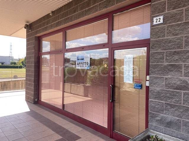 negozio in affitto a Sassuolo