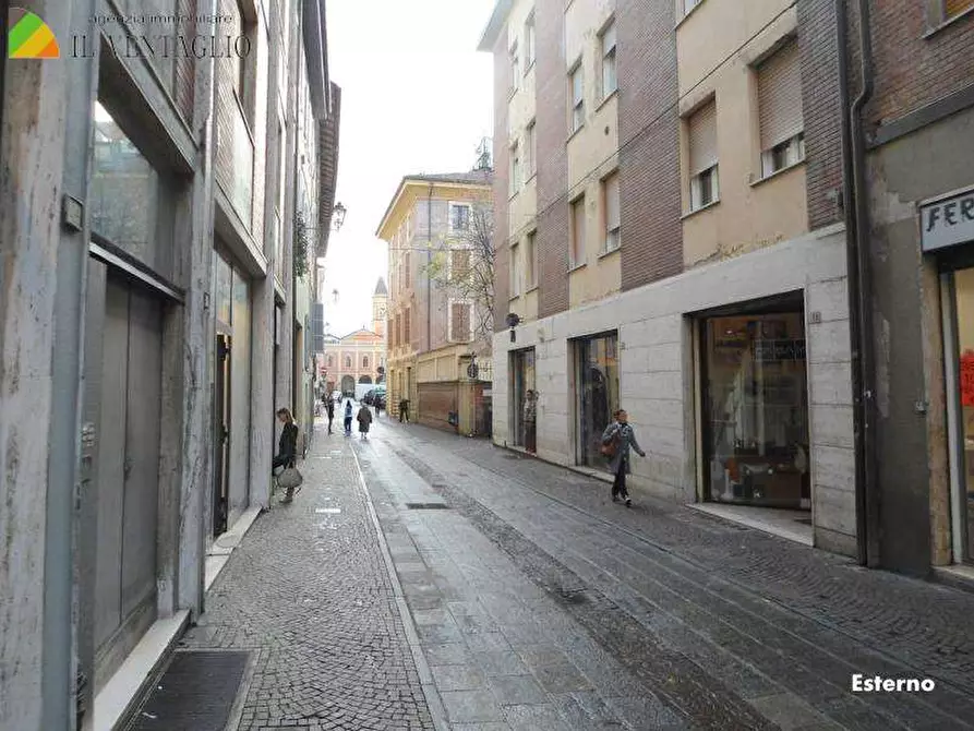 negozio in affitto a Sassuolo in zona Centro Storico / San Giorgio