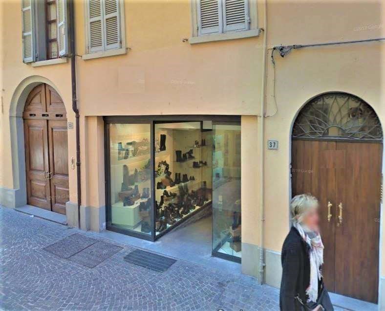 negozio in affitto a Sassuolo in zona Centro Storico / San Giorgio