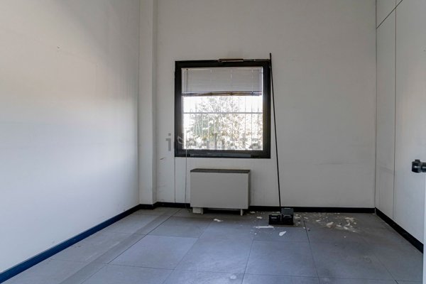 locale commerciale in affitto a Sassuolo