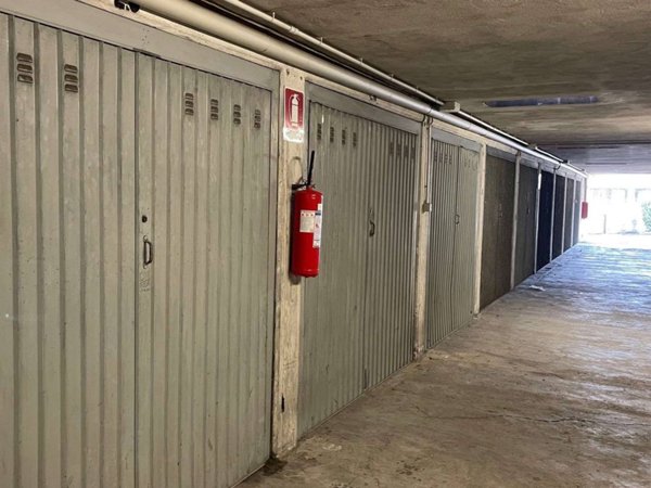 negozio in affitto a Sassuolo