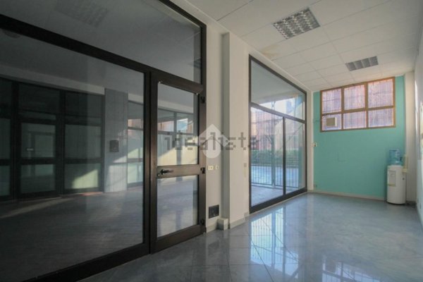 negozio in affitto a Sassuolo