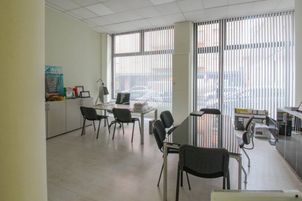 negozio in affitto a Sassuolo in zona Centro Storico / San Giorgio