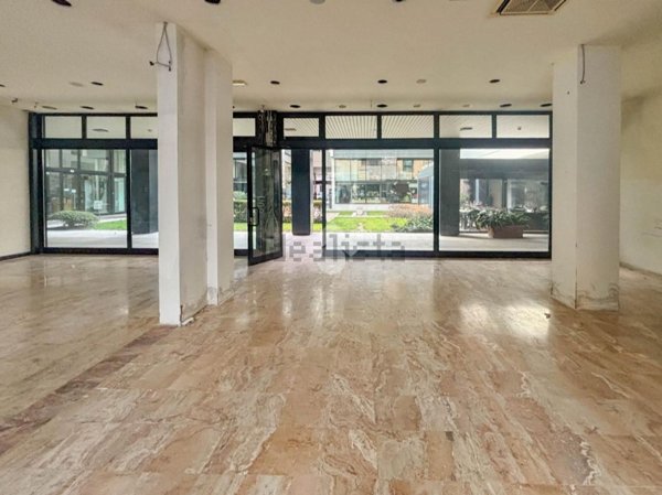 negozio in affitto a Sassuolo