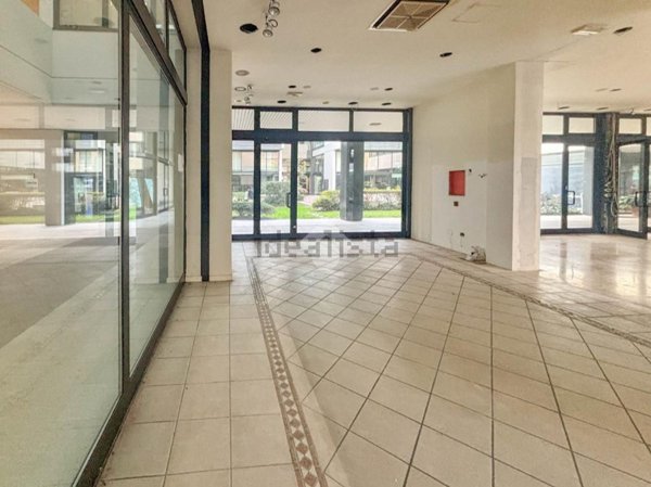 negozio in affitto a Sassuolo