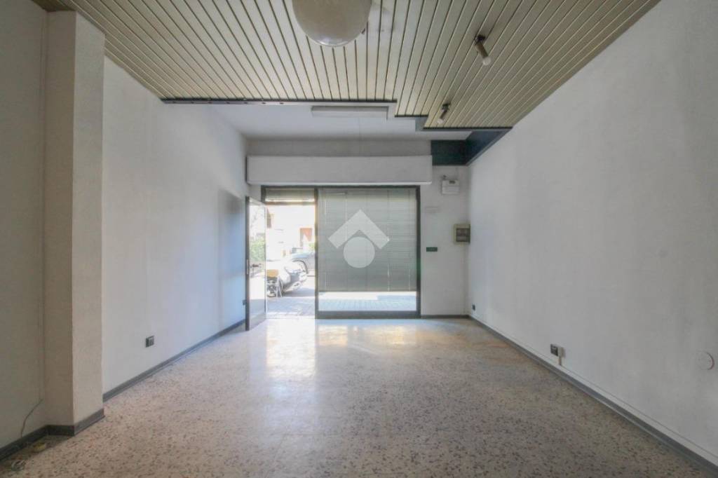 negozio in affitto a Sassuolo