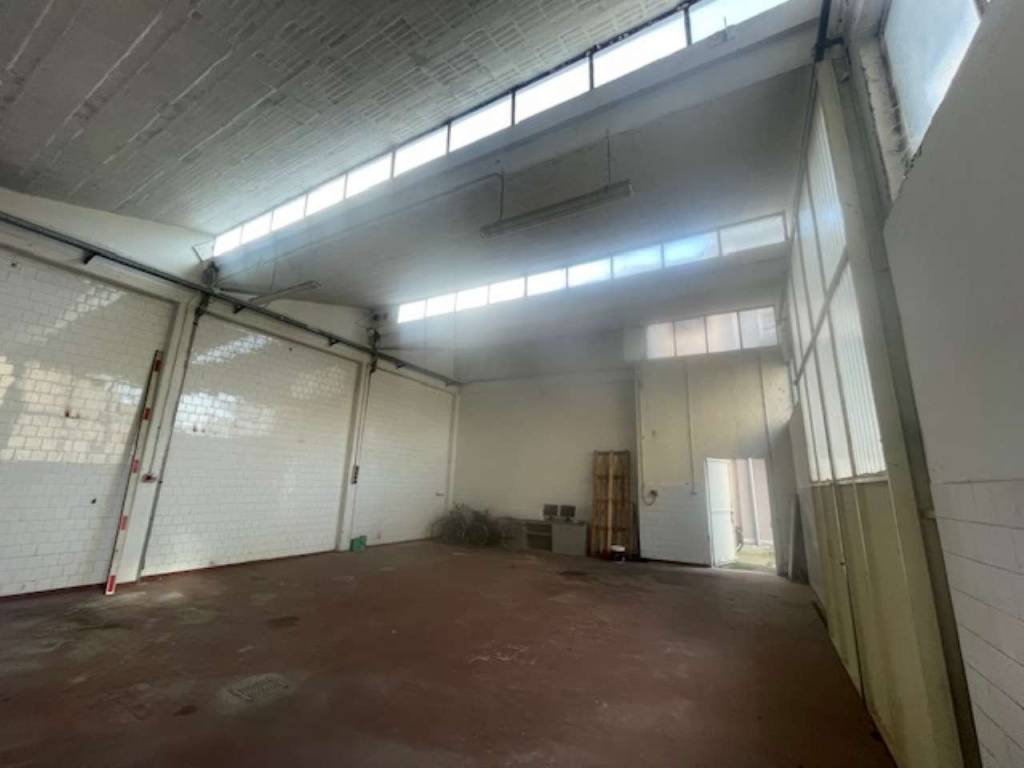 capannone in affitto a Sassuolo