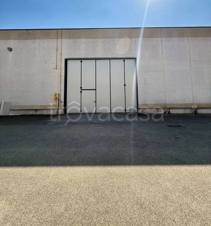 locale commerciale in affitto a Sassuolo