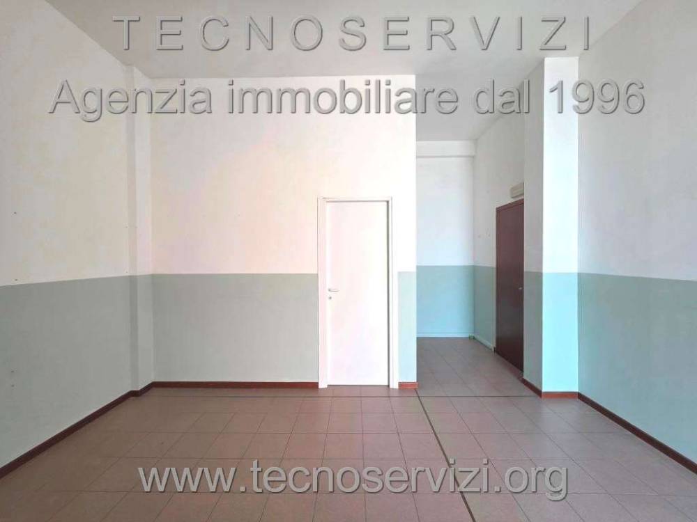 negozio in affitto a Savignano sul Panaro