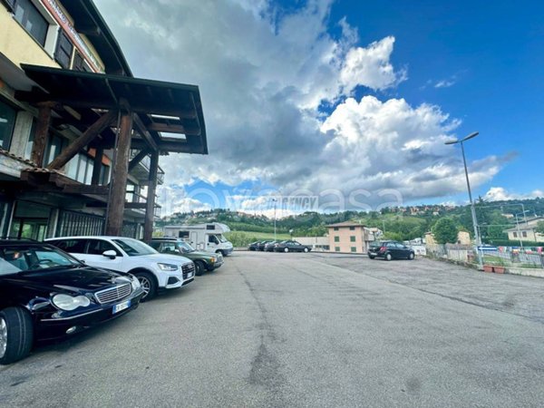 locale commerciale in affitto a Serramazzoni