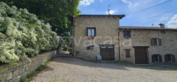 casa indipendente in affitto a Serramazzoni in zona Riccò