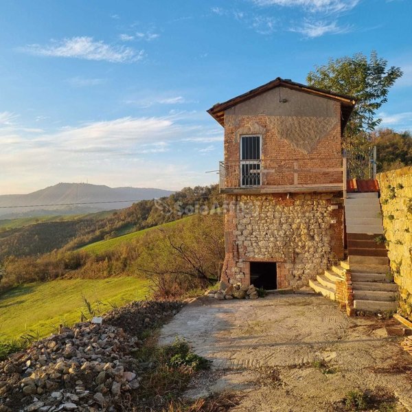 appartamento in affitto a Serramazzoni in zona Montagnana