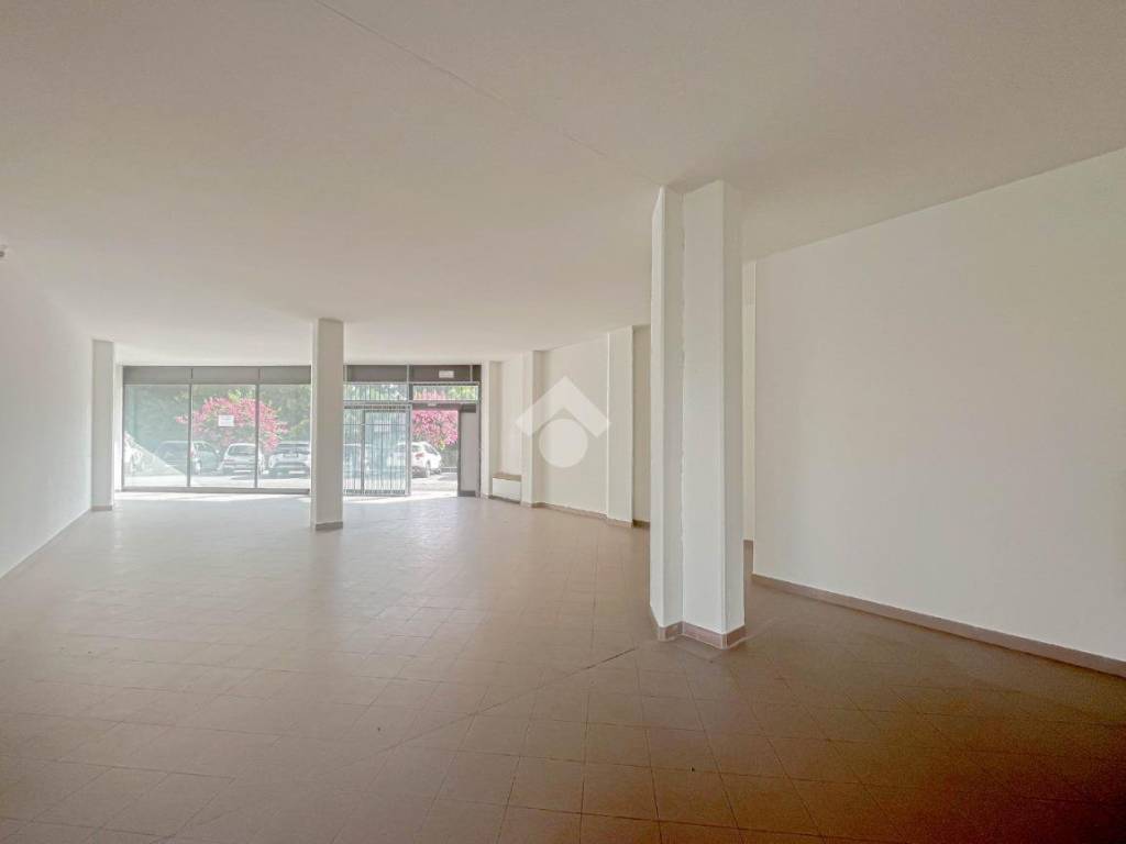 negozio in affitto a Spilamberto