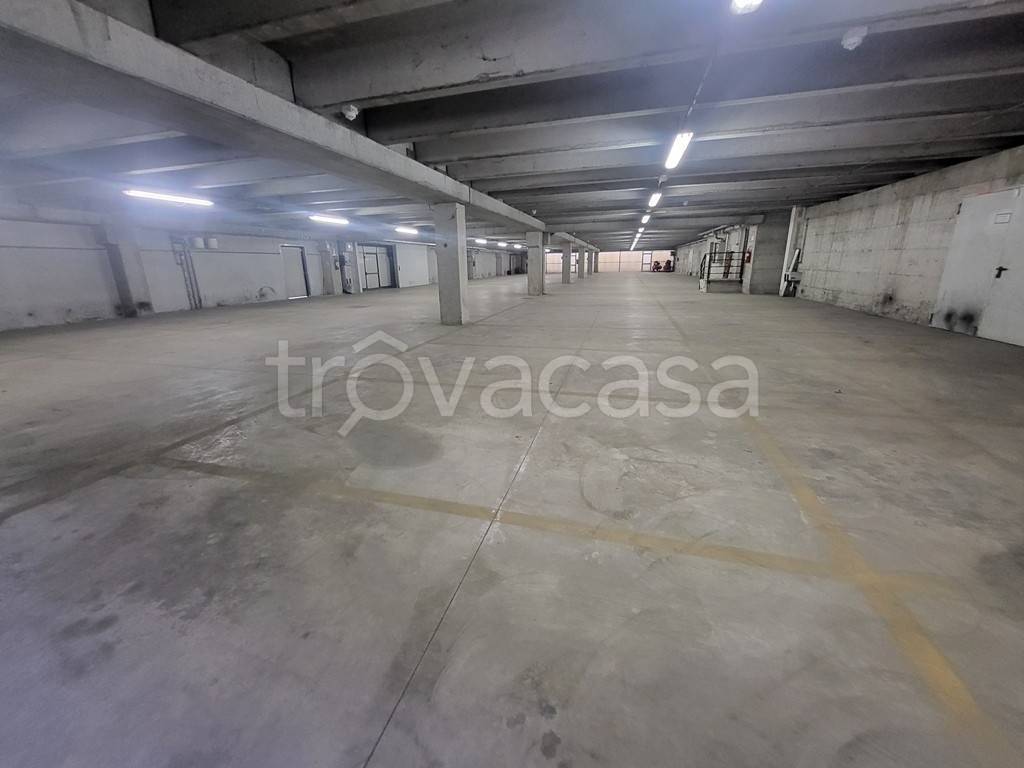locale commerciale in affitto a Vignola