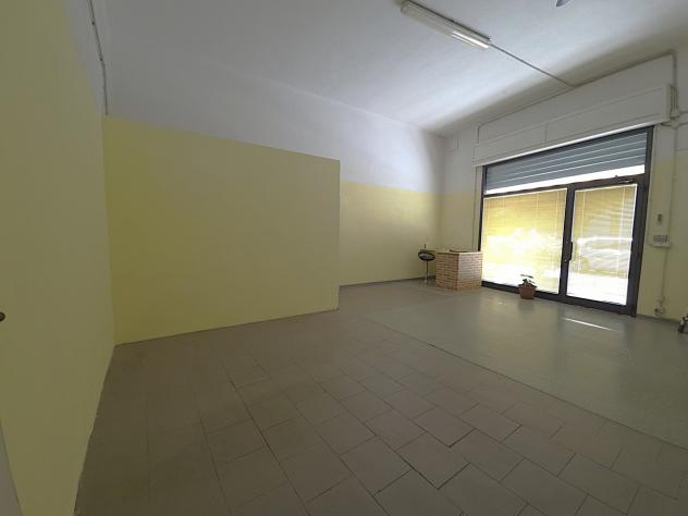 negozio in affitto a Vignola