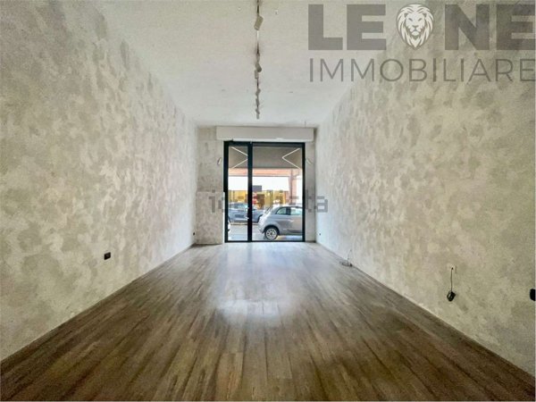 negozio in affitto a Vignola