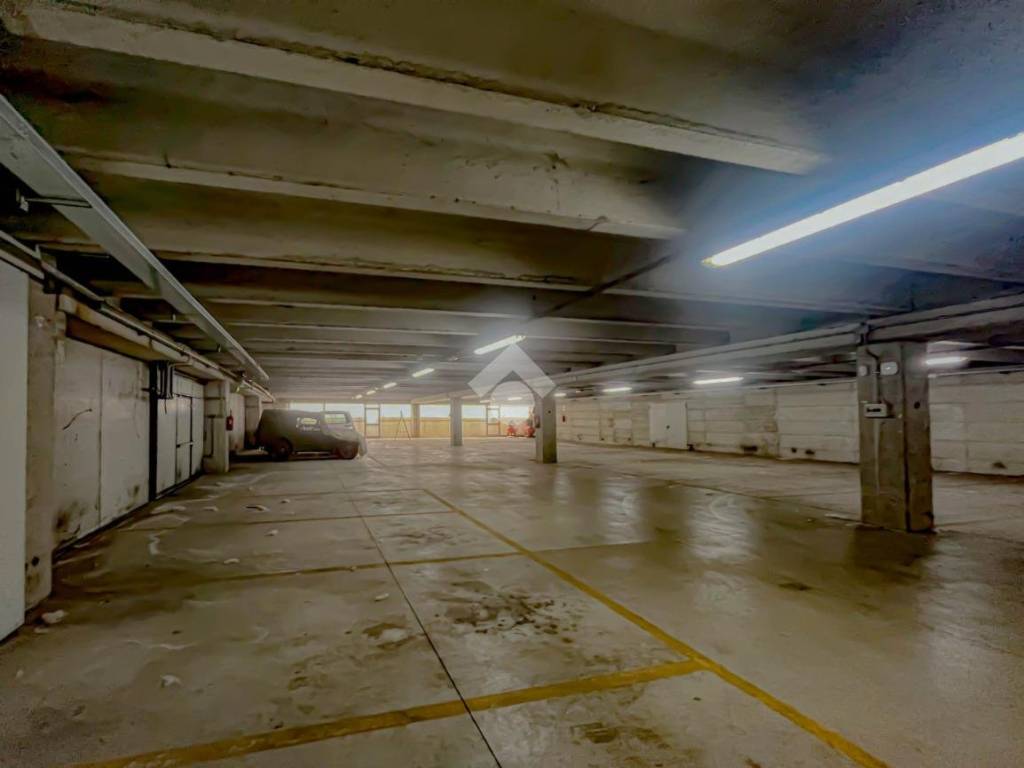 locale commerciale in affitto a Vignola