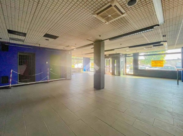 negozio in affitto a Vignola