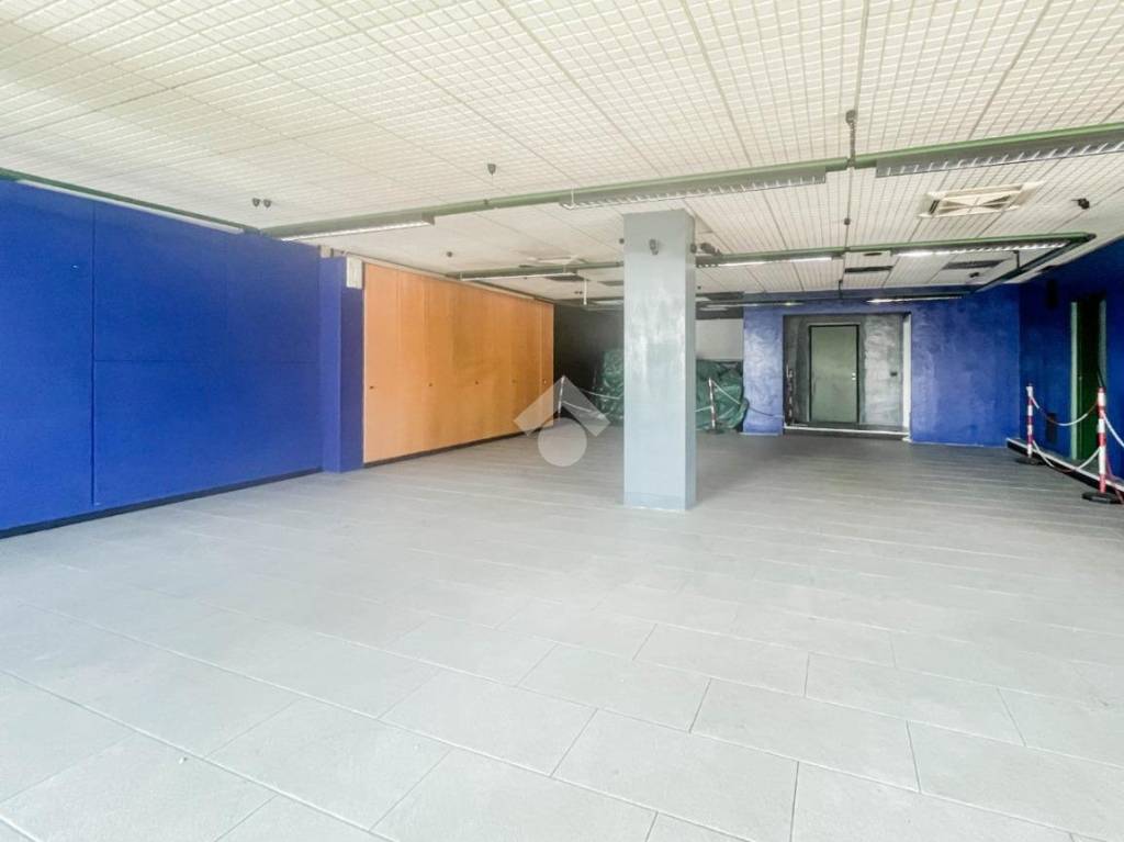 negozio in affitto a Vignola