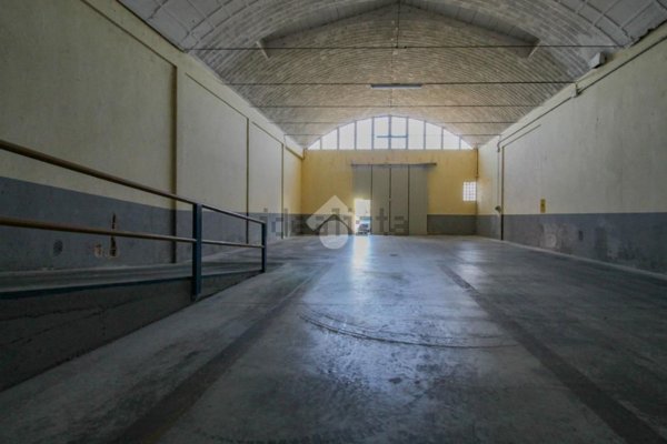 capannone in affitto a Vignola