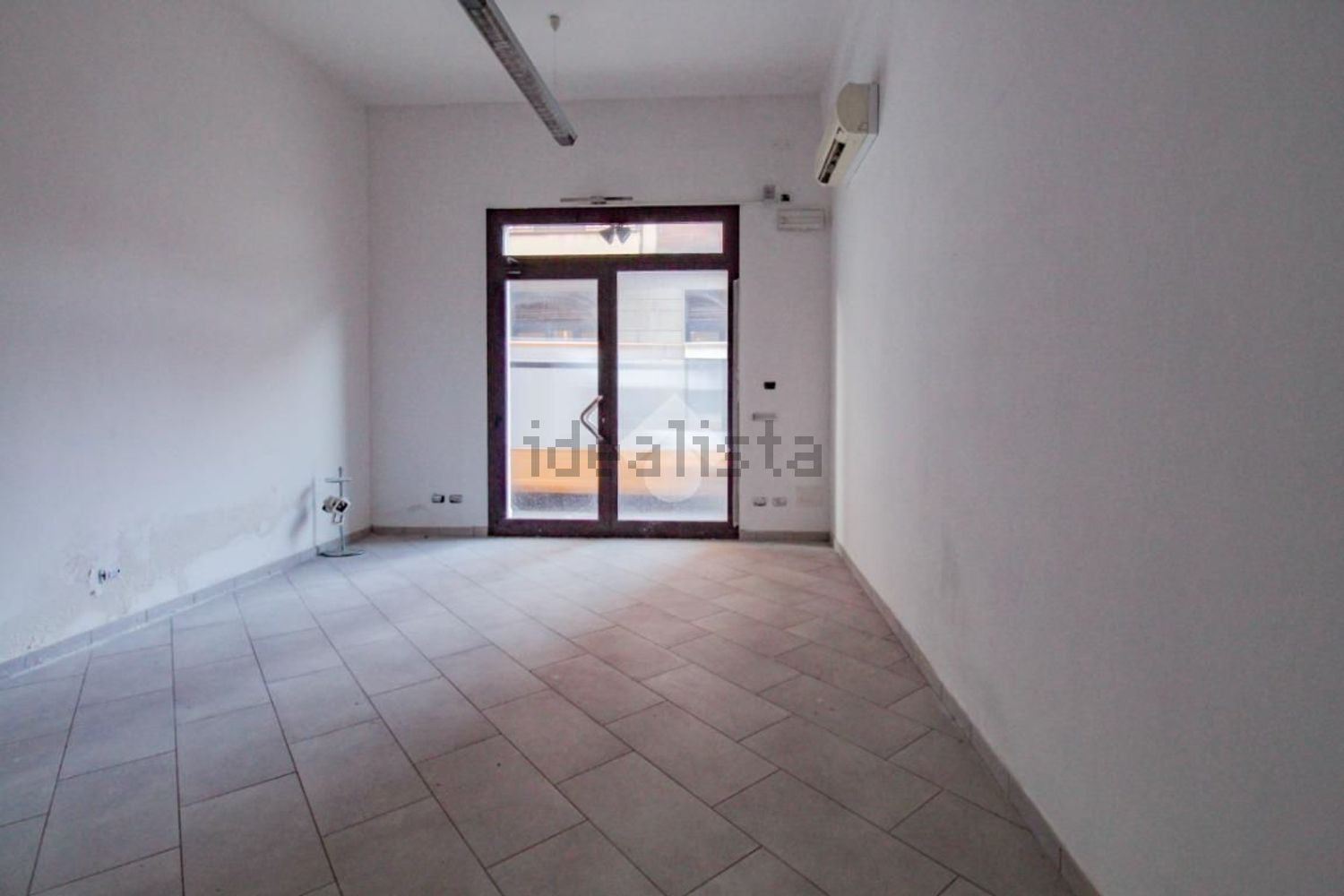 negozio in affitto a Vignola