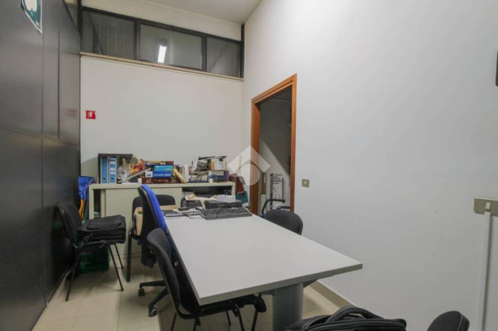 negozio in affitto a Vignola