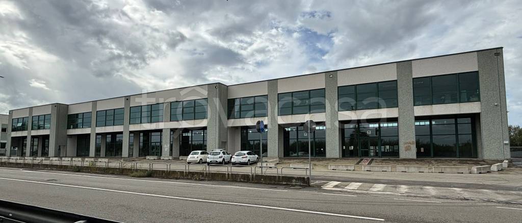 capannone in affitto a Vignola