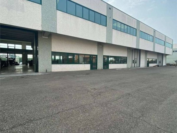 capannone in affitto a Vignola