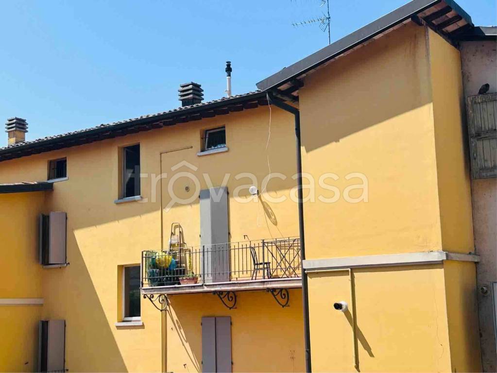appartamento in affitto a Vignola in zona Pratomaggiore