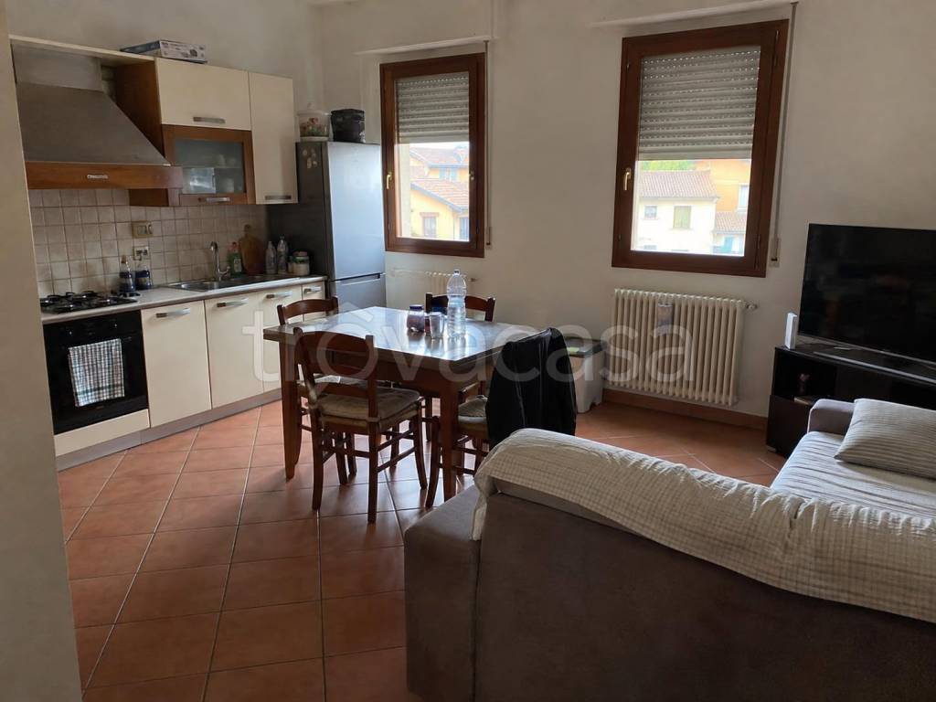 appartamento in affitto a Vignola in zona Pratomaggiore