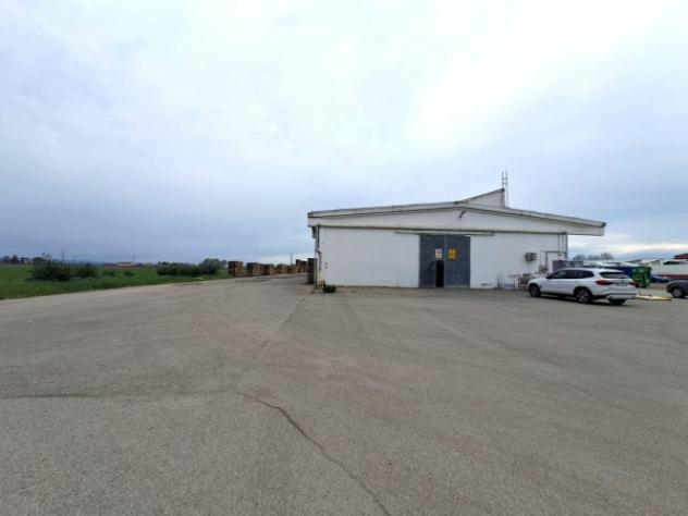 locale commerciale in affitto ad Anzola dell'Emilia in zona Ponte Samoggia