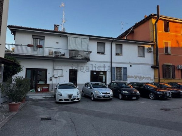 negozio in affitto ad Anzola dell'Emilia