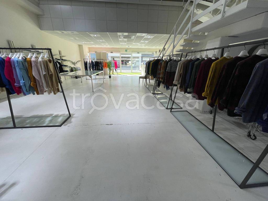 locale commerciale in affitto ad Argelato