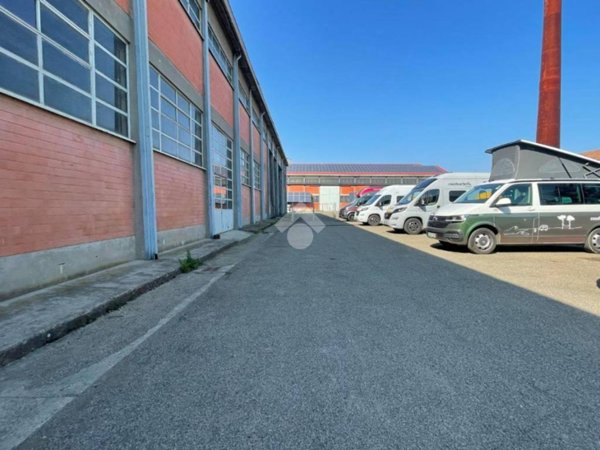 locale commerciale in affitto ad Argelato in zona Funo