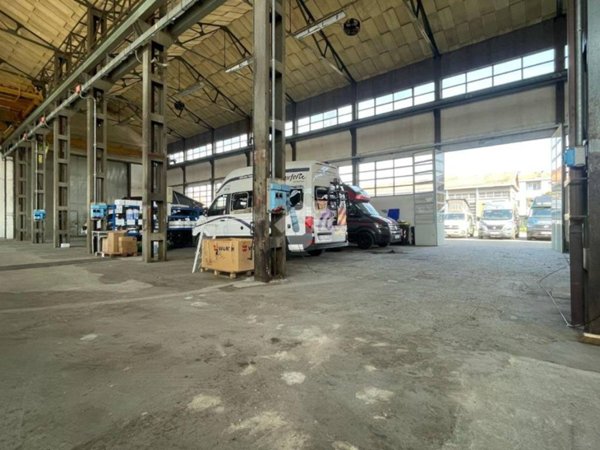 locale commerciale in affitto ad Argelato in zona Funo