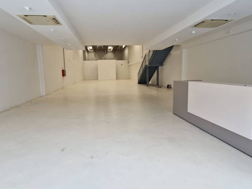 negozio in affitto ad Argelato in zona Funo