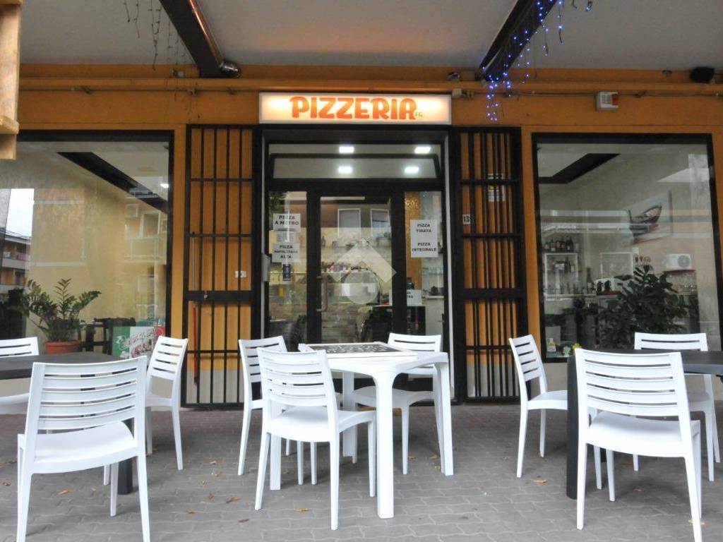 negozio in affitto ad Argelato in zona Funo