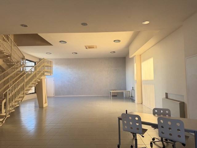 locale commerciale in affitto ad Argelato in zona Funo